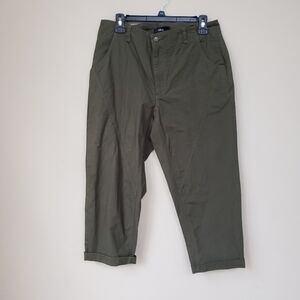 ELLOS Olive Green Cuffed Cargo Capris